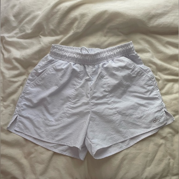 ALO alumni short - Picture 1 of 4